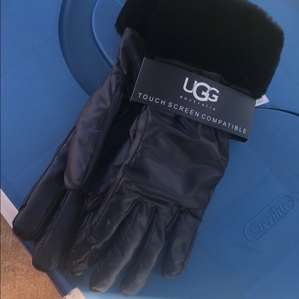ugg gloves